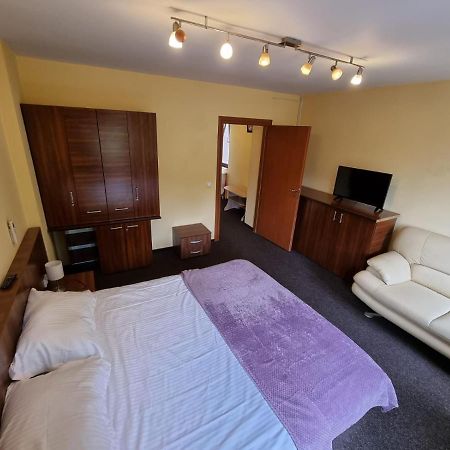 Apartmán Casa Romana Ploieşti Exteriér fotografie