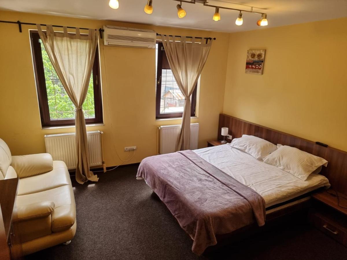 Apartmán Casa Romana Ploieşti Exteriér fotografie